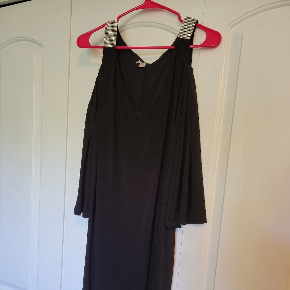 2x black dress barn cold shoulder dress